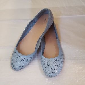 Lauren Conrad blue floral flats